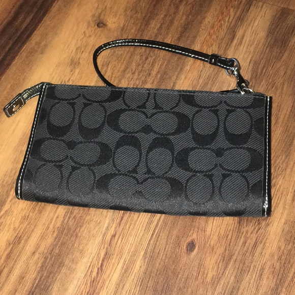 Coach Signature Wristlet - Picture 2 of 8